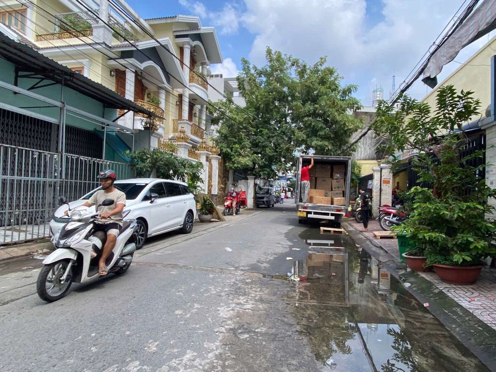 13 million_4 x25 m. 130 m.2 m. m. 8 m. Thoại Ngọc Hầu near Europe renting houses