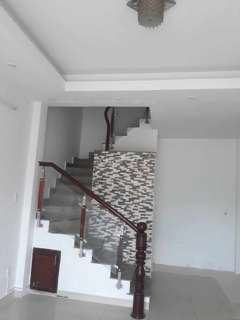 Home 1 Phạm Văn Đồng (P. Brian for Rent