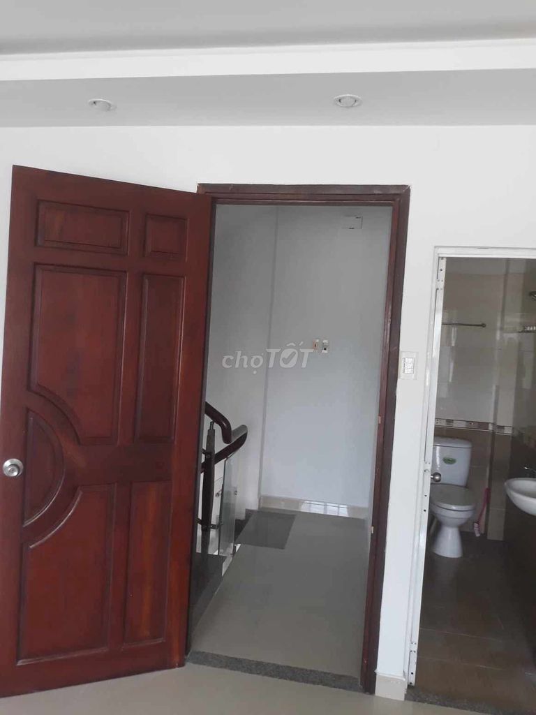 Home 1 Phạm Văn Đồng (P. Brian for Rent