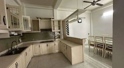 Rent a firehouse 6 x 12. Four bedrooms with interiors.