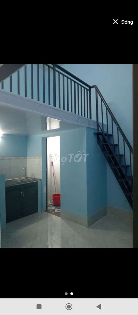 Rent for five newly built rooms with guards, kitchens.
