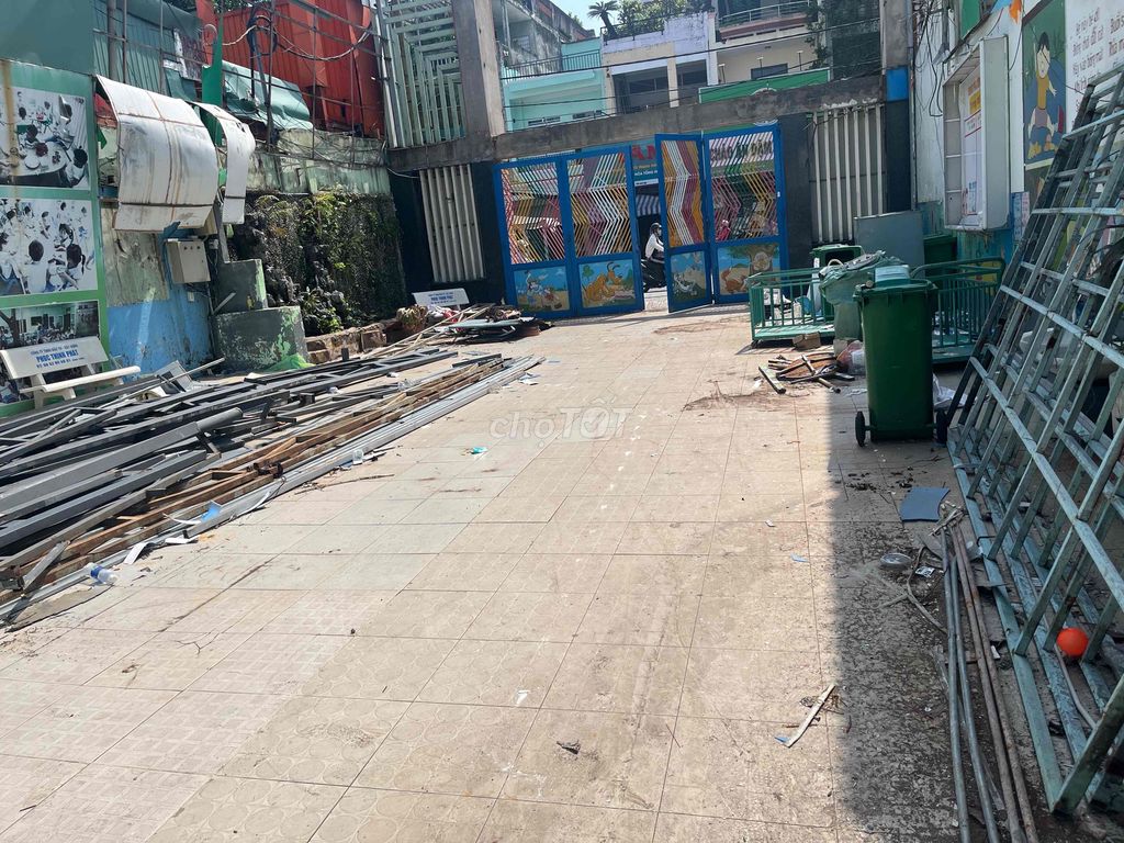 Rent 1400 meters of land available to level 4 .Q.0 near mid-creannel