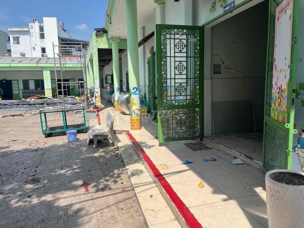 Rent 1400 meters of land available to level 4 .Q.0 near mid-creannel