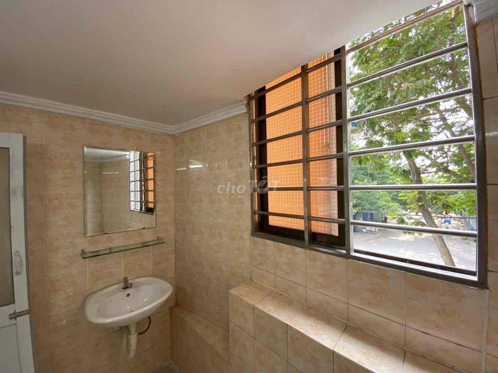 The rented room near the University of Literacy.
