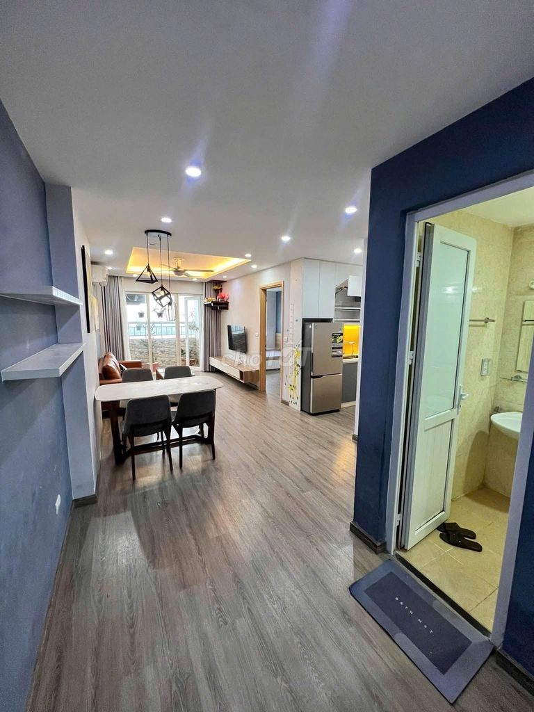 Oriental Plaza-Âu Cơ, two bedrooms ready for 12 t/th 78 meters balcony.