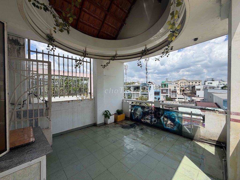 Rent Premier Room - Cold Machine at 28 meters.