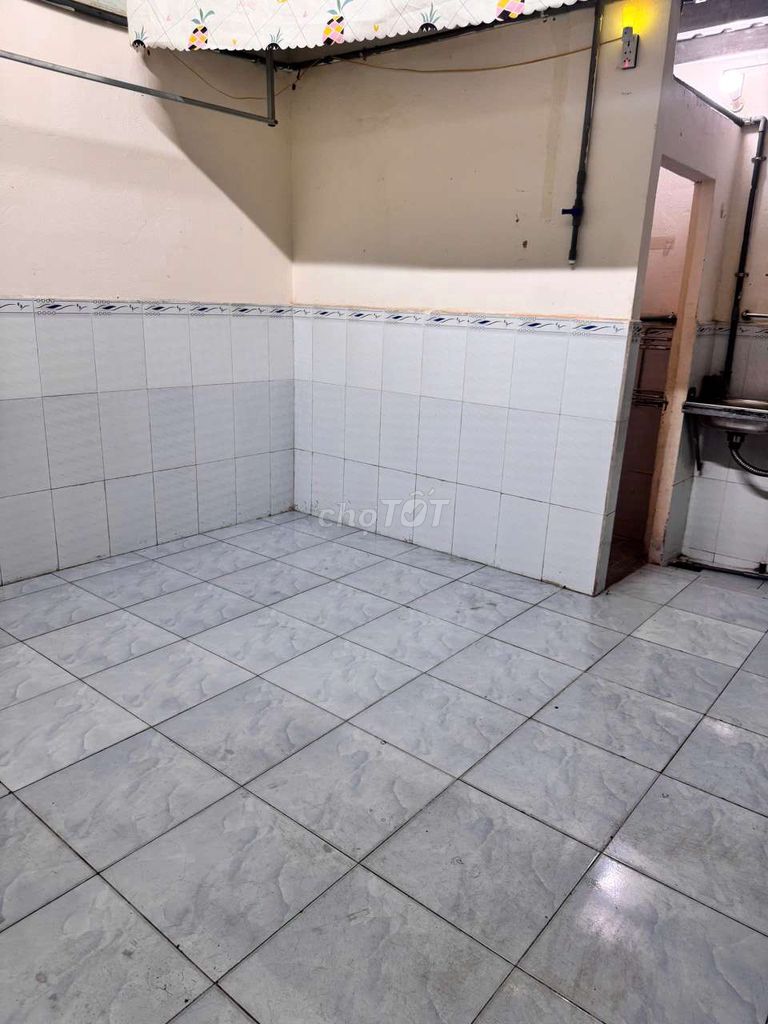 Rent room 16 m.2 guards on 113th, .11, Linh Xuân.