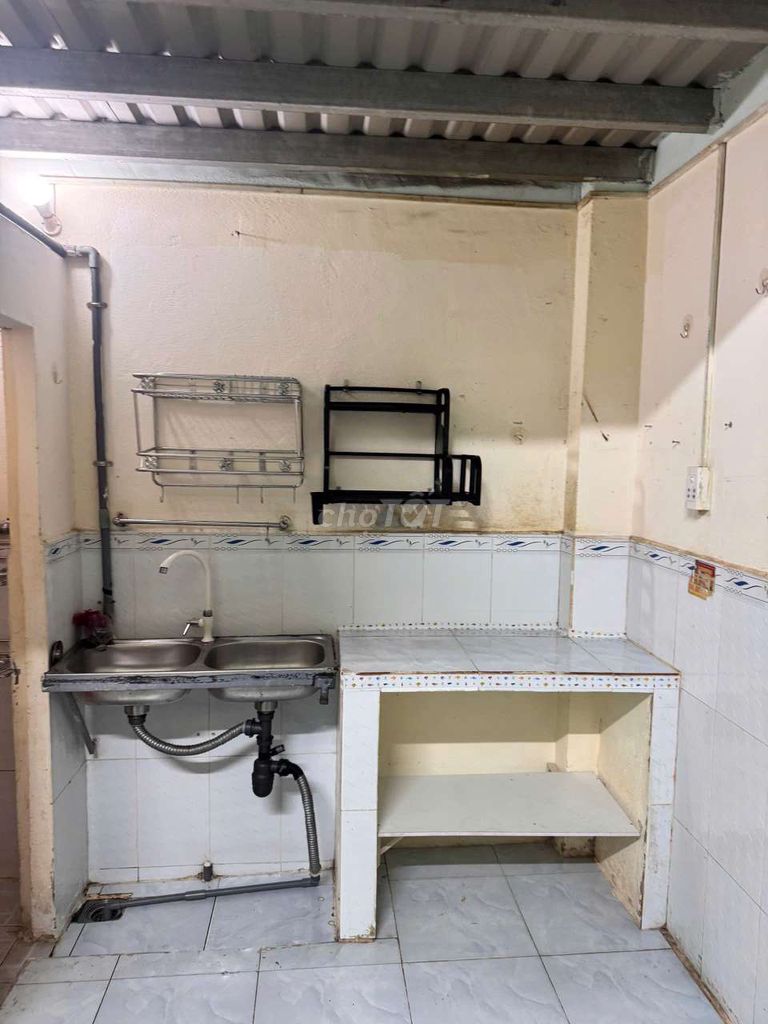 Rent room 16 m.2 guards on 113th, .11, Linh Xuân.