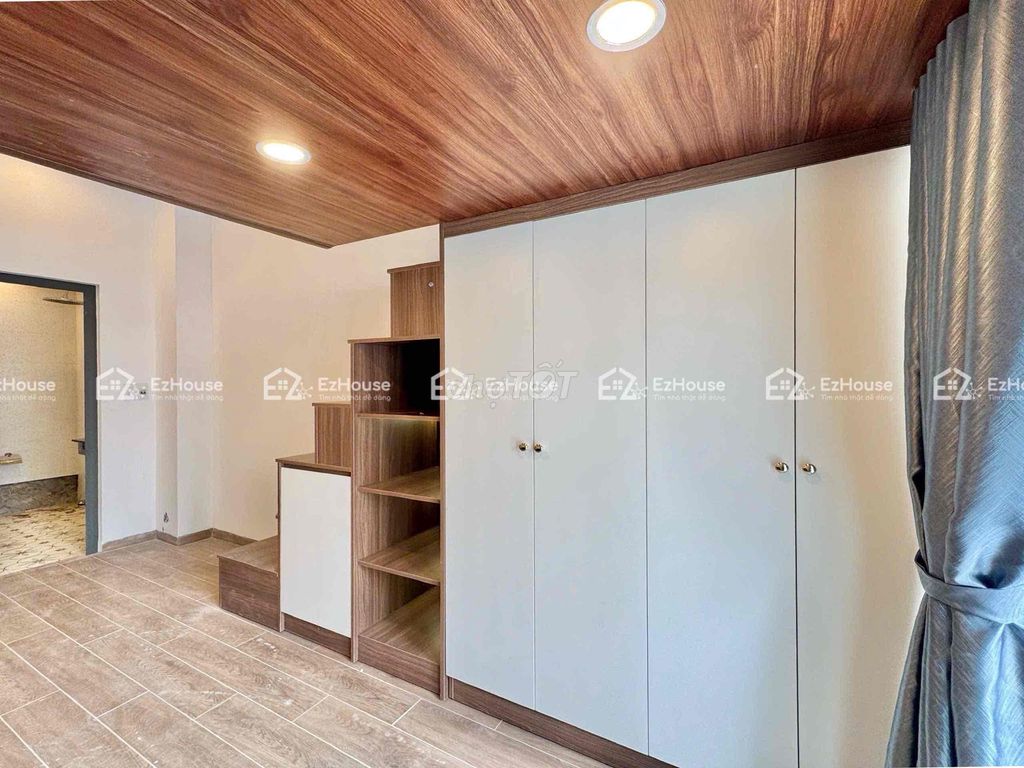 The modern-day bar apartment is full of furniture right here at Vườn Lài-lb