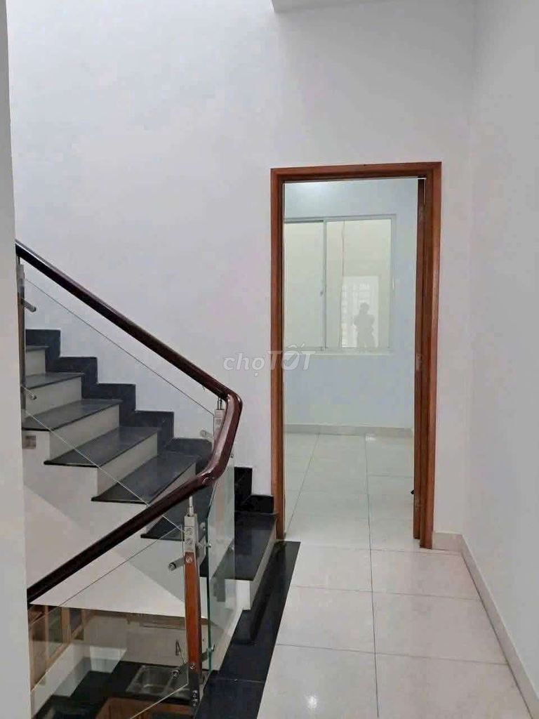 1st Street 2 blocks down Route 277 số 8 bhh B Bình Tân