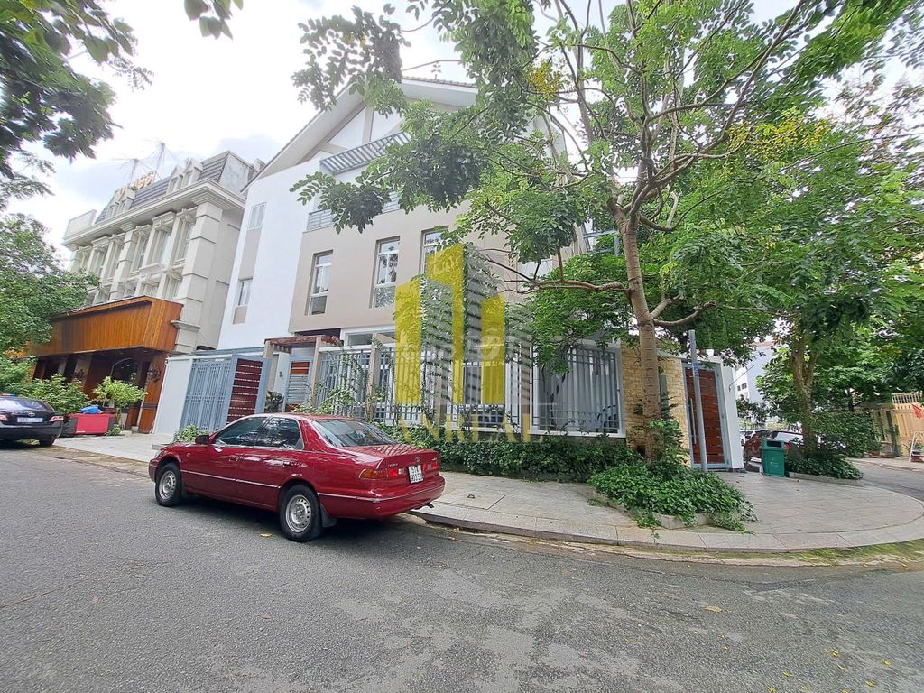 Rent the modern house at 60 million.