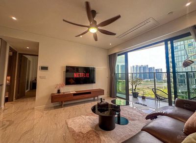 We need to rent out the Cộng Hòa Garden, 13 million, 75 meters, 2 bedrooms, 2 toilets, nice house.