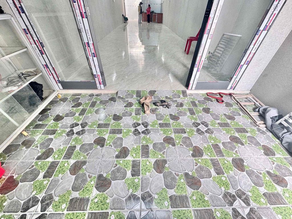 House 4 x20 is clear, Carwayway, Miếu Gò Xoài.
