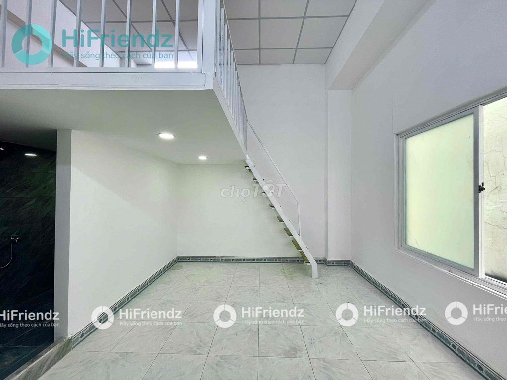 renting window windows wide 30 M2 - close to text