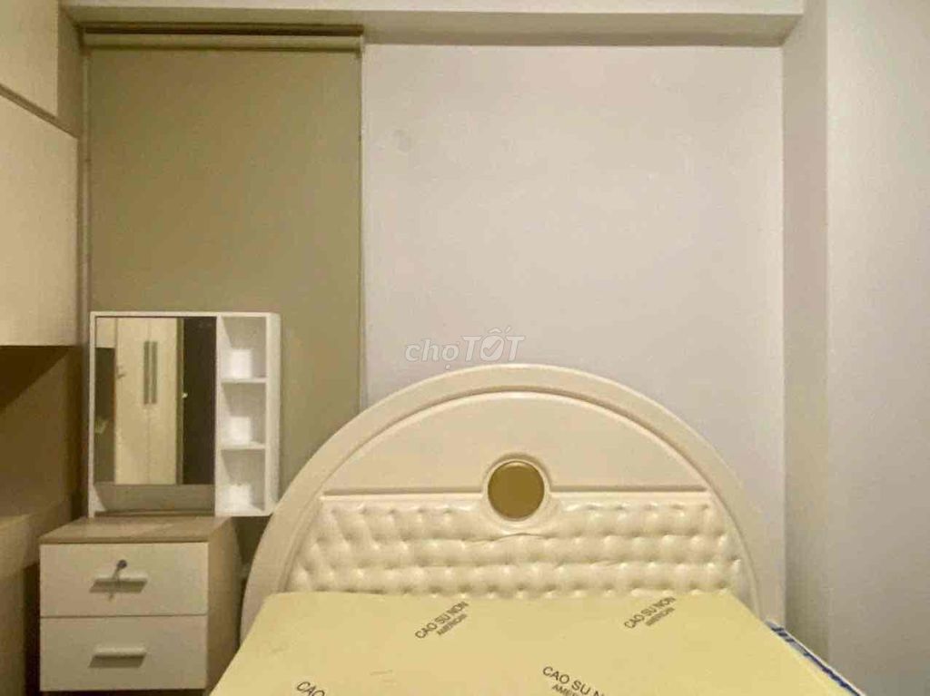 Rent Botanica Premier apartment. Three bedrooms. Two toilets. 96 meters.