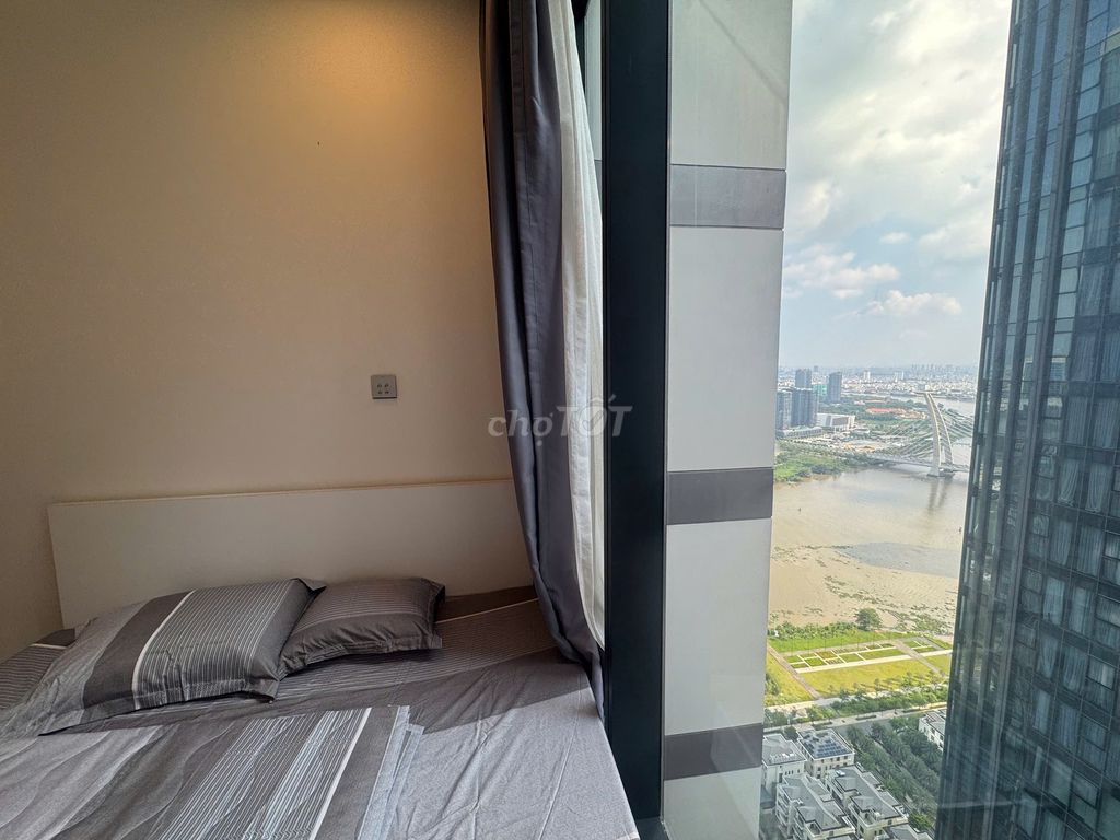 Master himself hired a room in the Haomes Ba Son's Bedroom, upper floor, beautiful View