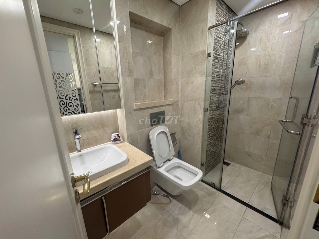 Master himself hired a room in the Haomes Ba Son's Bedroom, upper floor, beautiful View