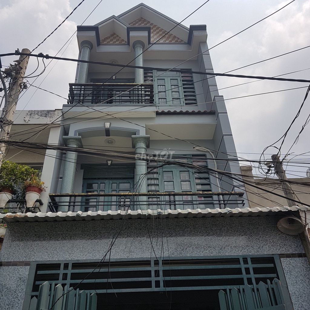 The three-story alleyways avoid each other's conveniences, vp or ked online.