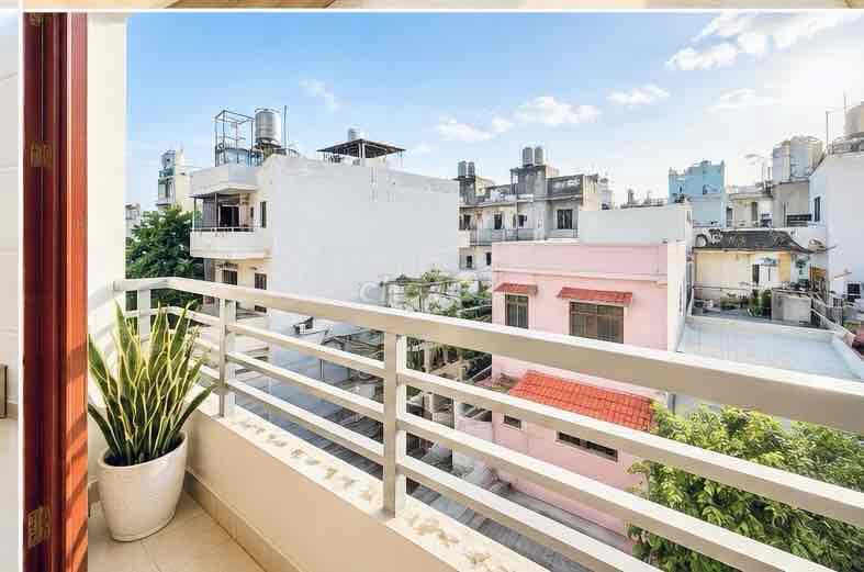 balcony 30 m2