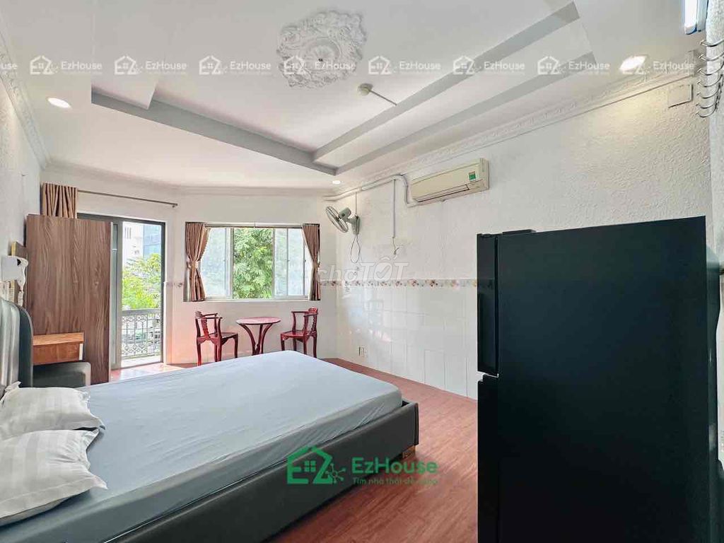 Rent a cheap bandol room.