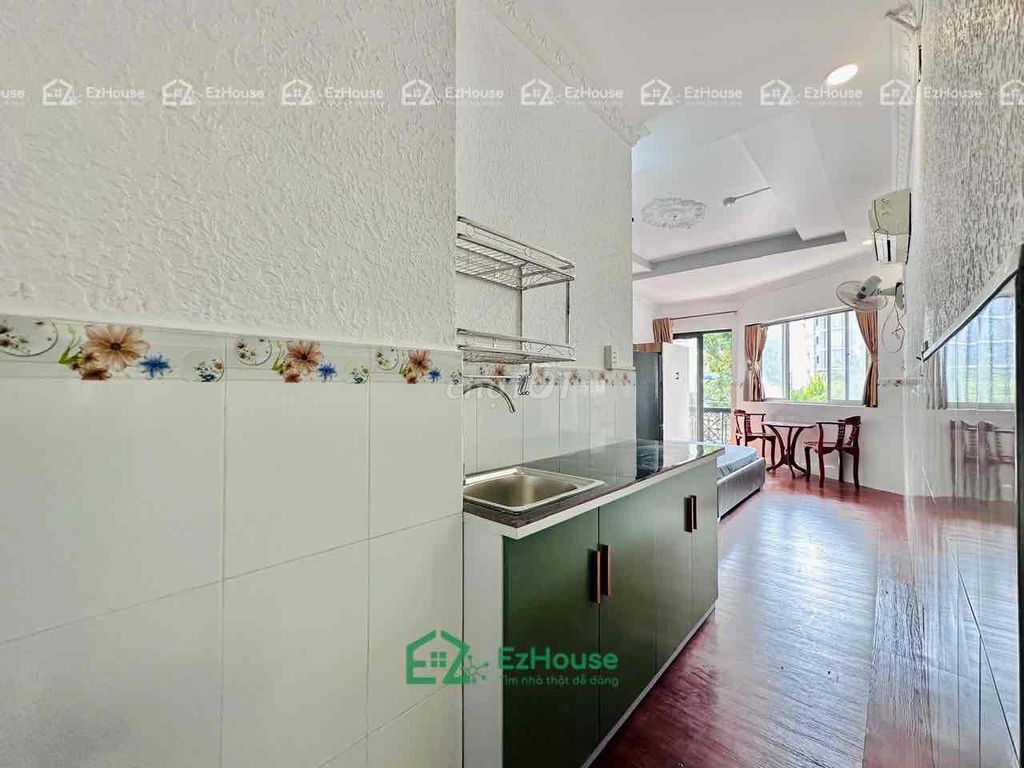 Rent a cheap bandol room.