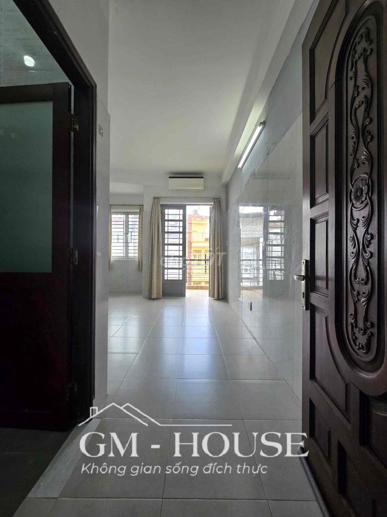 Rent a super open-split balcony at Nguyễn Khuyến bt.