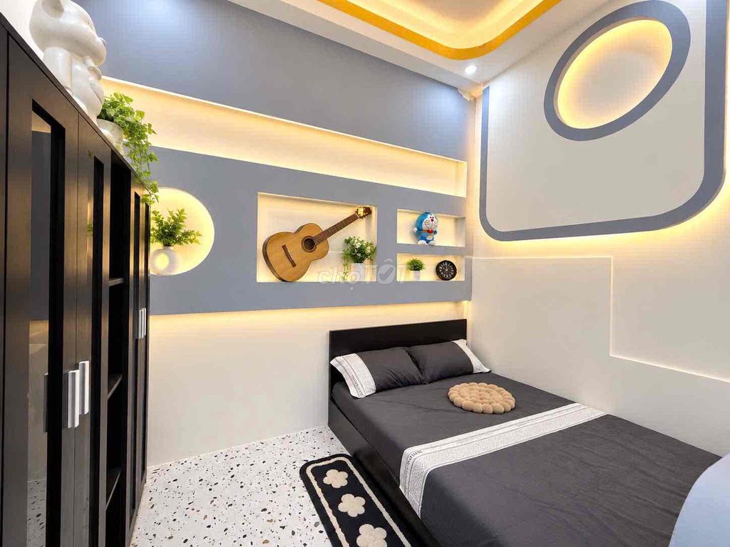 Rent a service apartment. A full interior bedroom.