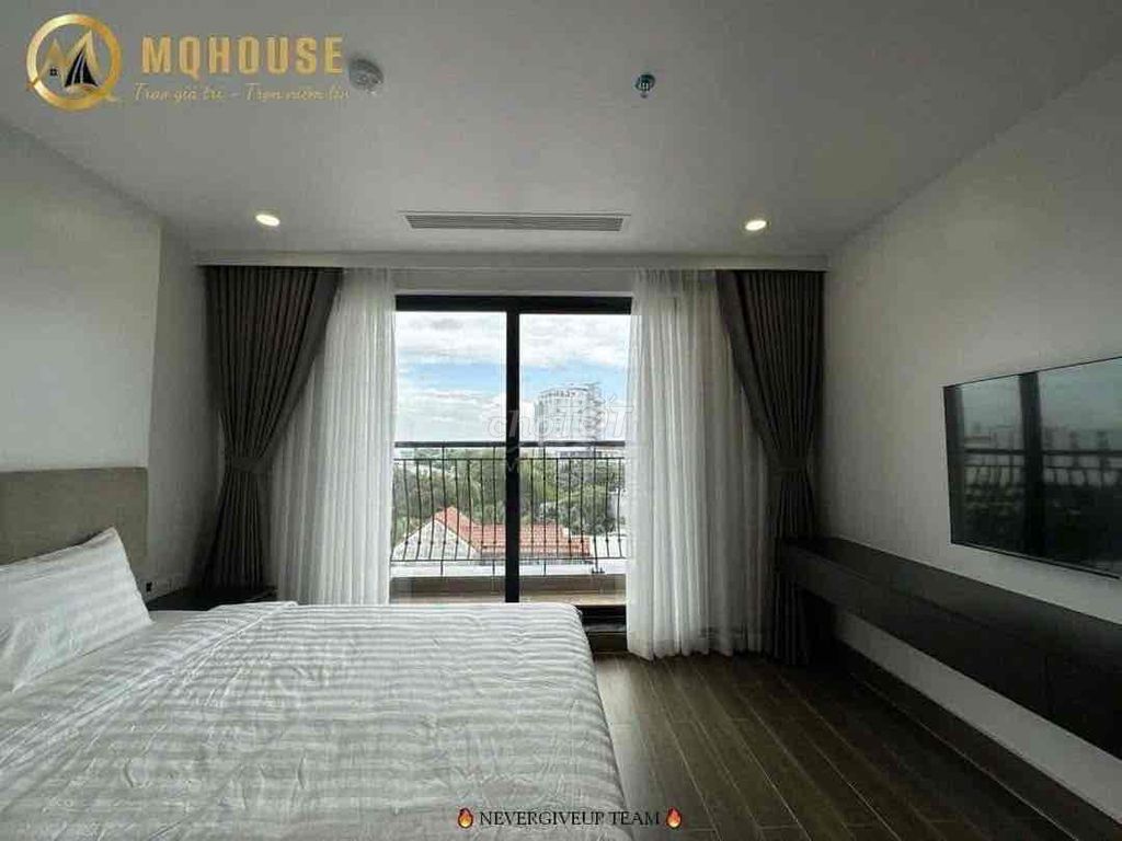 Two bedrooms, right here. The City of 3- Full Seven, 80 meters.
