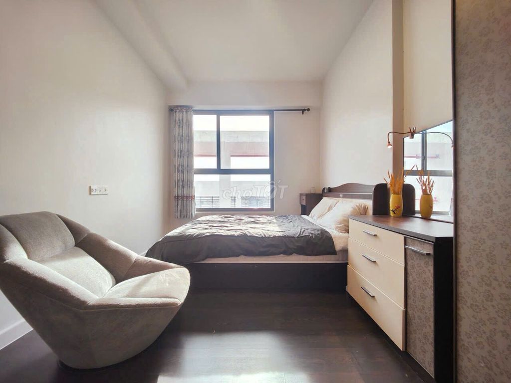 Rent Newton 2 Bedrooms, Full interior, 18 million