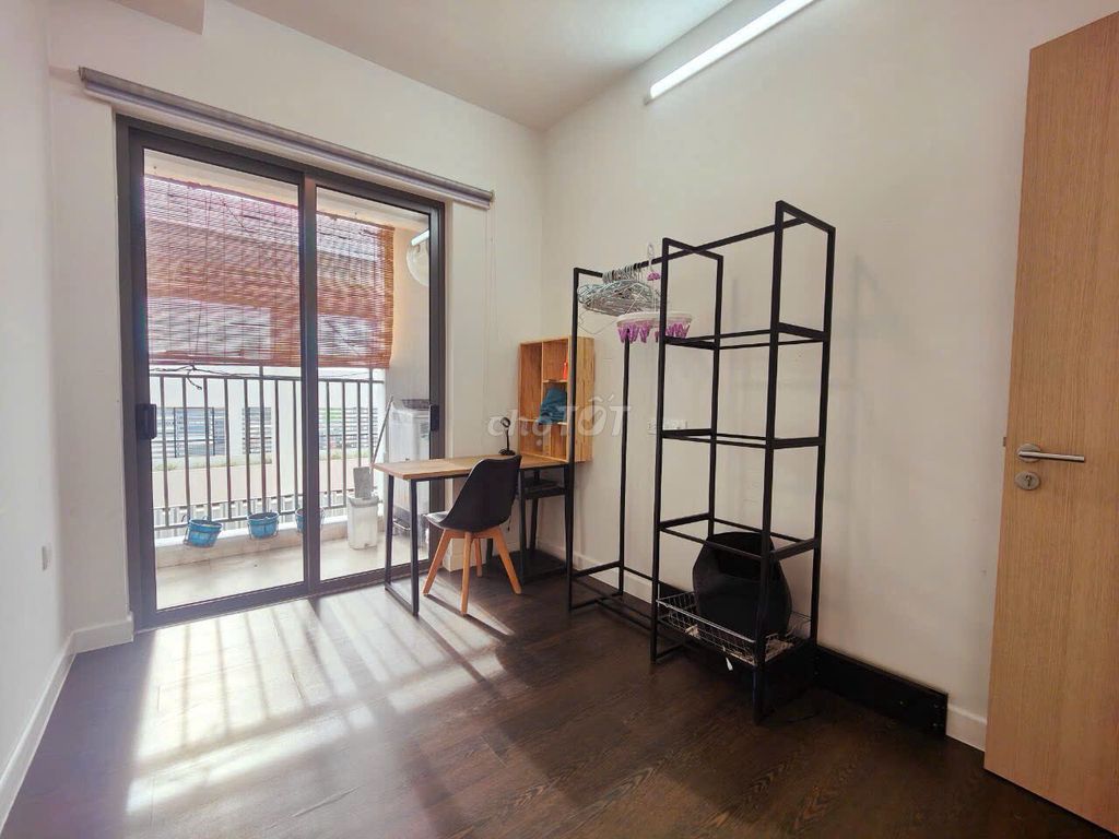 Rent Newton 2 Bedrooms, Full interior, 18 million