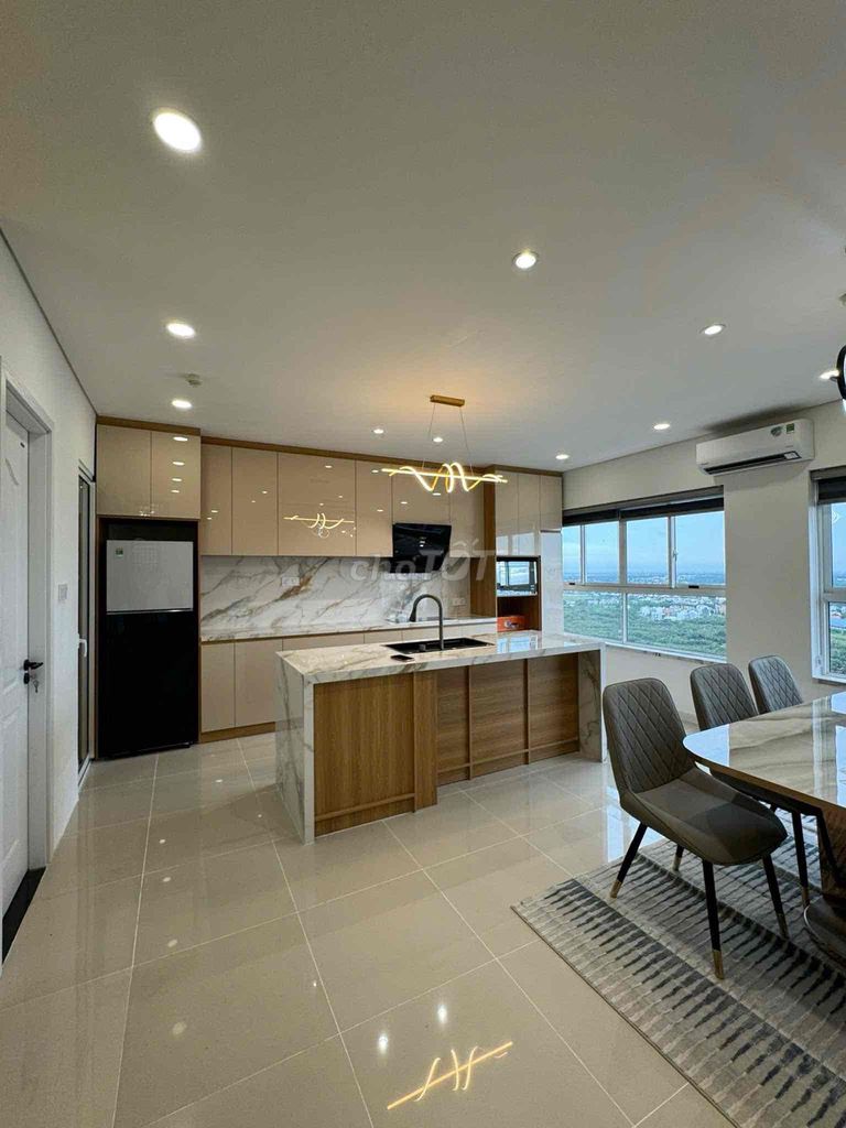 Rent Dupix Dragon Hill 2, 3 bedrooms full of 16-23 million.