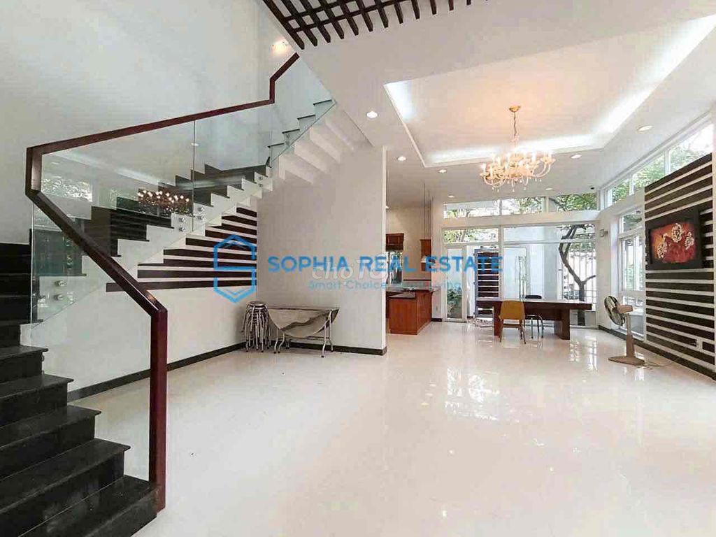 Love from the very first look - the villa, the open space