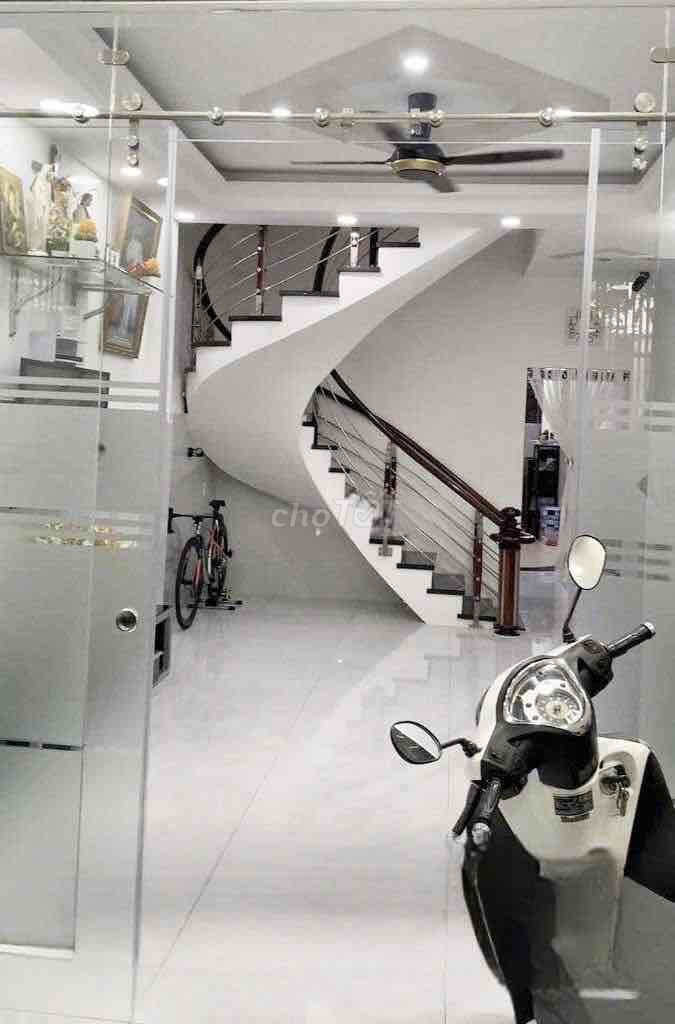 4 bedrooms, 4 x 20 meters, Thoại Ngọc Hầu, Phú Thạnh, Tân Phú