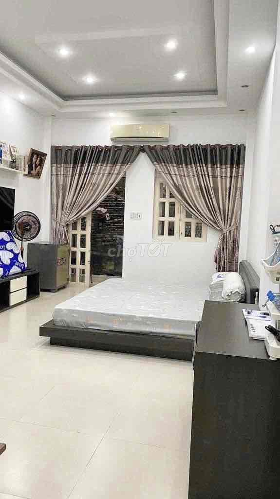 4 bedrooms, 4 x 20 meters, Thoại Ngọc Hầu, Phú Thạnh, Tân Phú