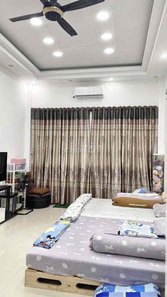 4 bedrooms, 4 x 20 meters, Thoại Ngọc Hầu, Phú Thạnh, Tân Phú