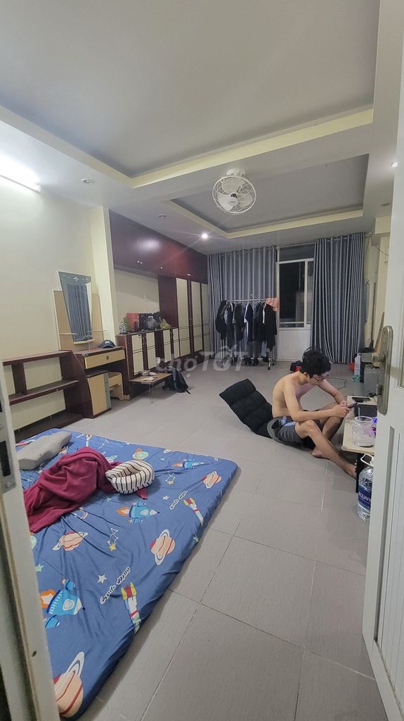 Lê Hồng Phong Alley, 3 floors, 3 bedrooms, 4.5 x10 meters, 18 million