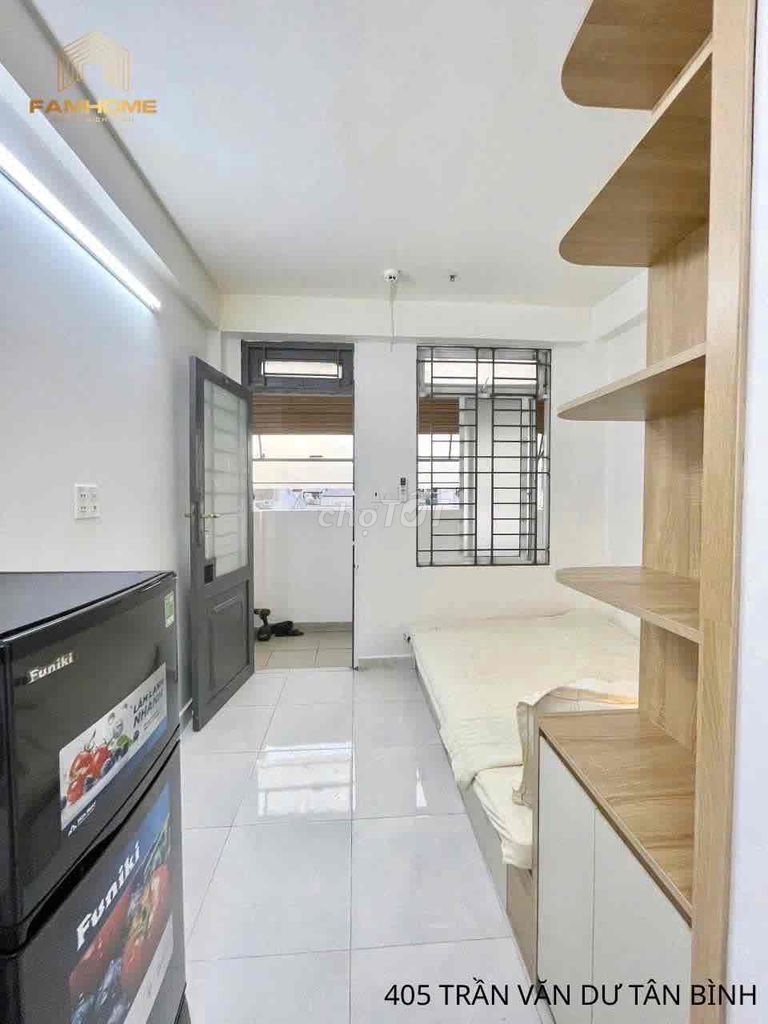 Rent a cool balcony window studio at Cộng Hoà