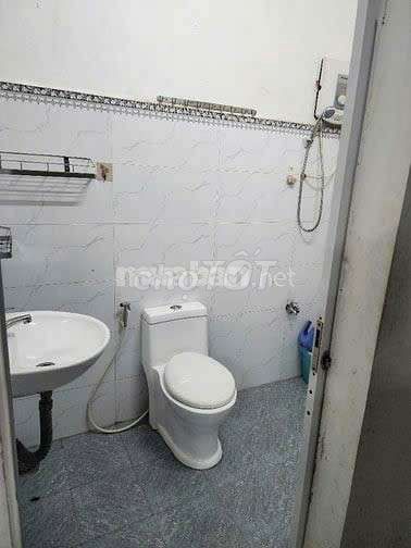 Renting the entire Trần Trọng Cung alley, 7th and 4 x14, 1210 floors.