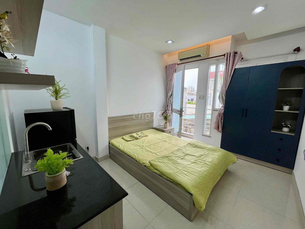 The full - furniture apartment near the Caesar’s School