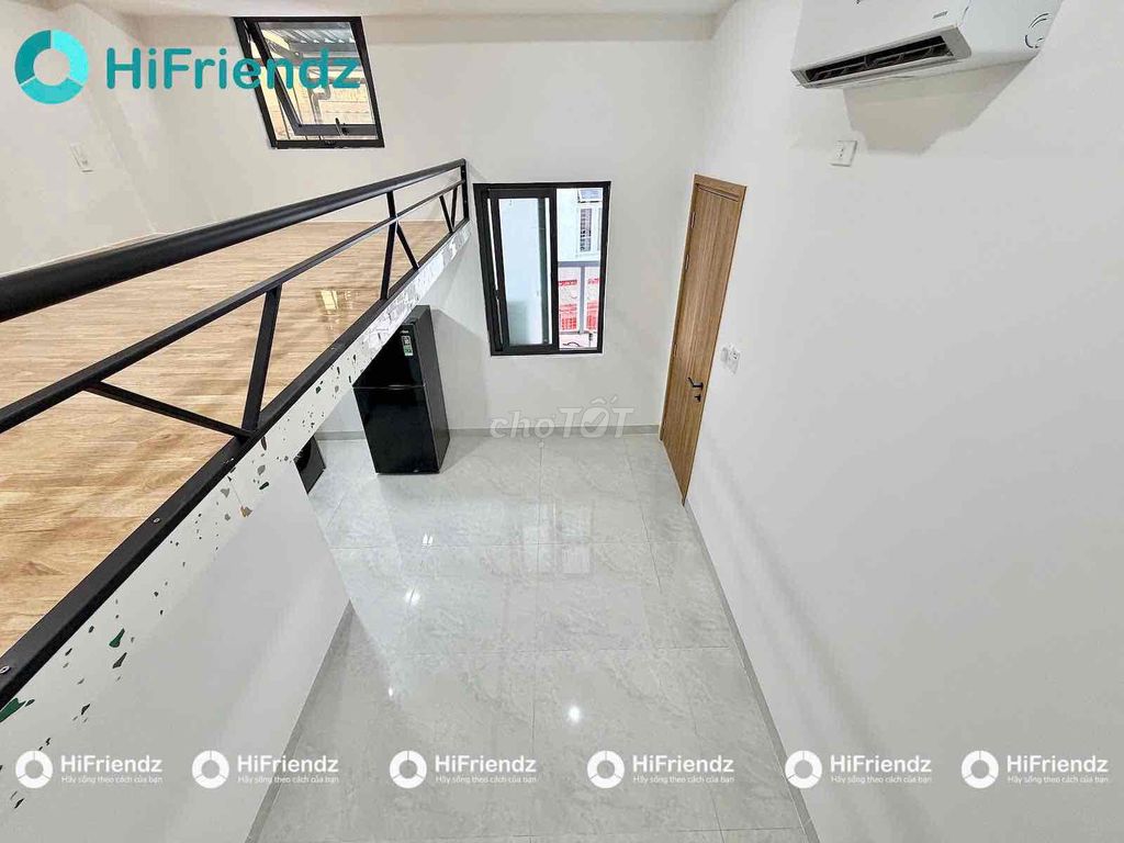 Open 12 apartments. The balcony, the window near the airport, Emart.