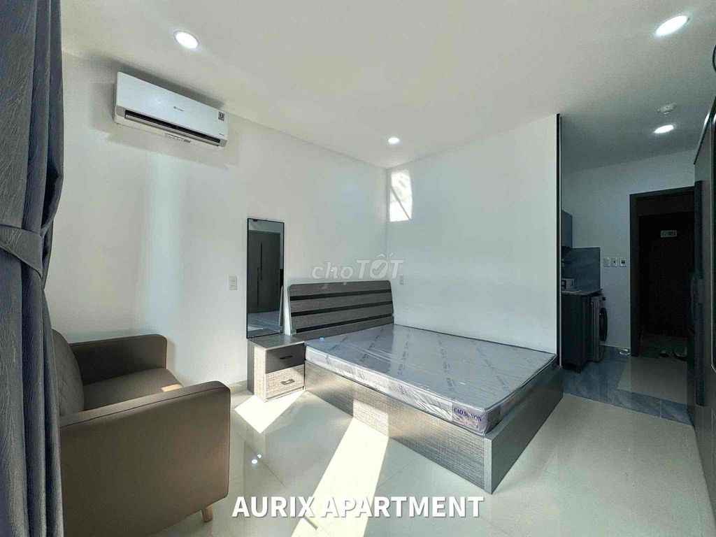 Rent the Bancong studio right in Tân Định. Full interior.