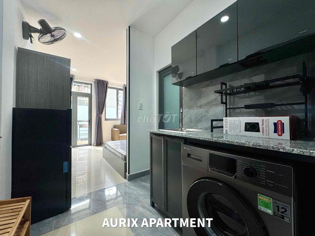 Rent the Bancong studio right in Tân Định. Full interior.
