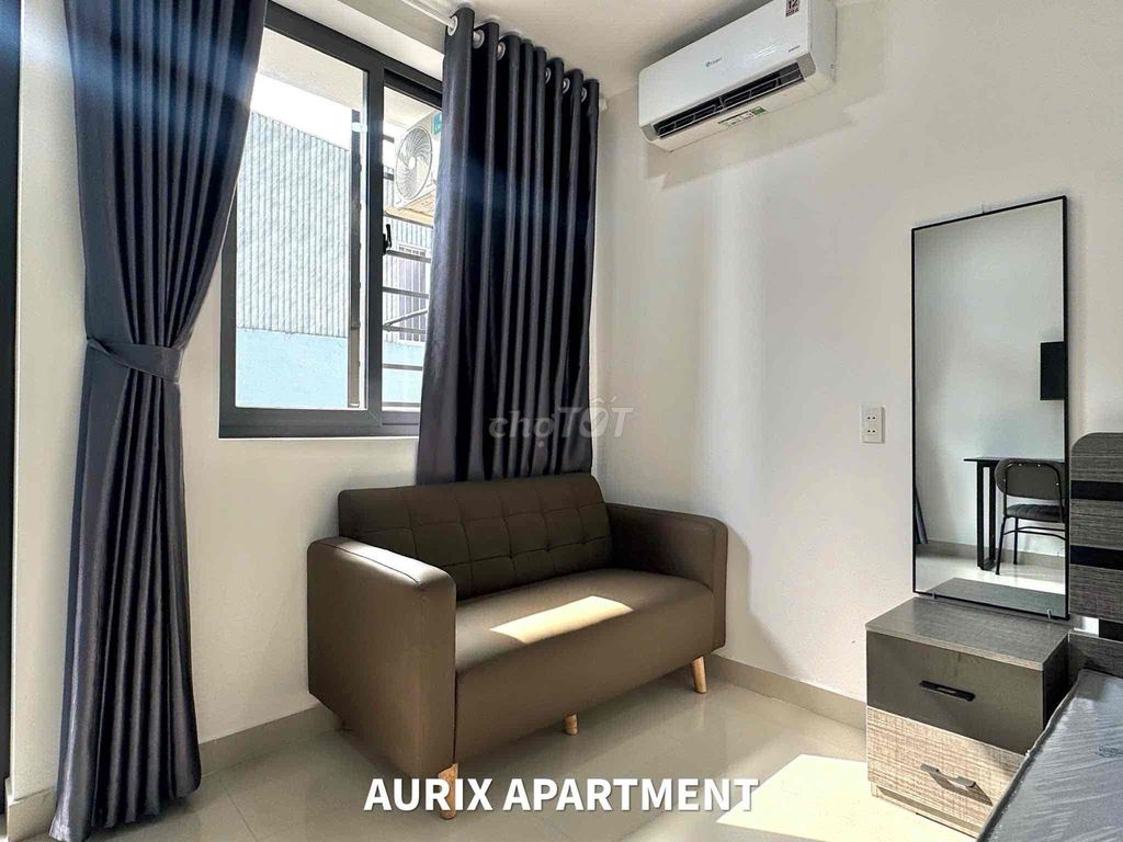 Rent the Bancong studio right in Tân Định. Full interior.