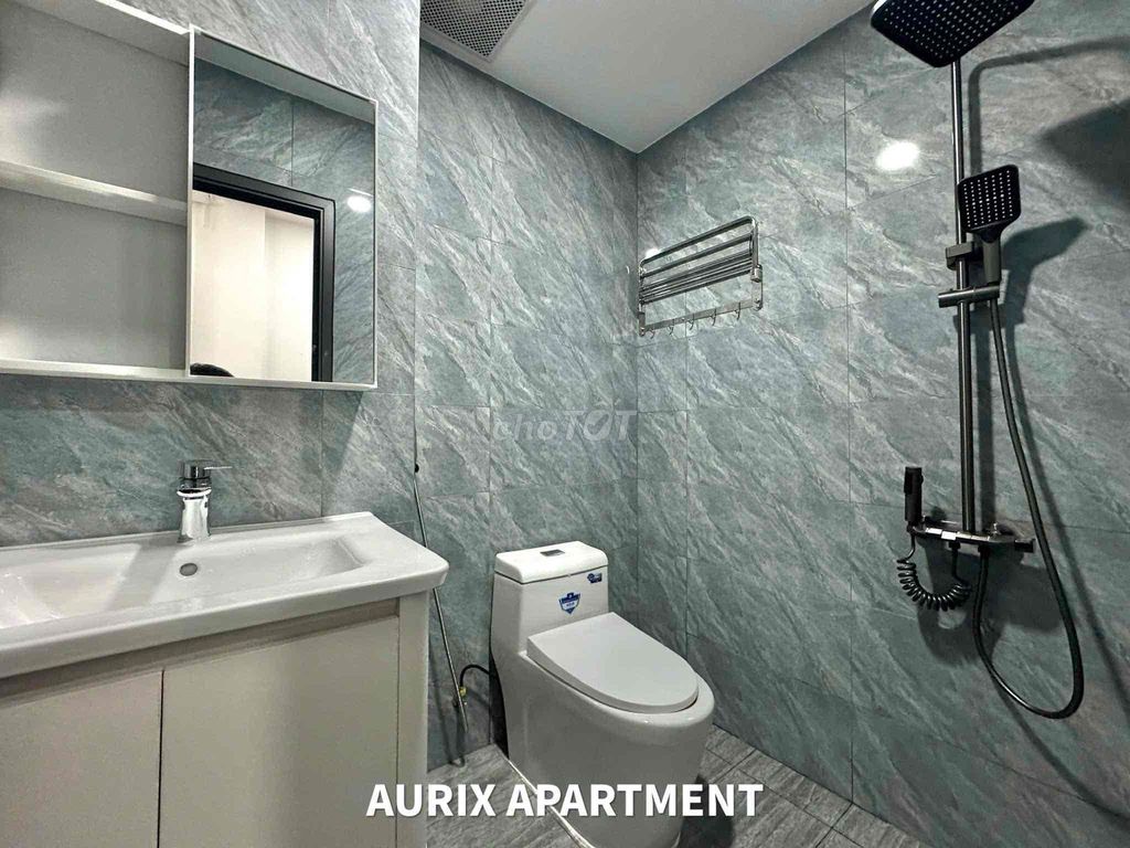 Rent the Bancong studio right in Tân Định. Full interior.