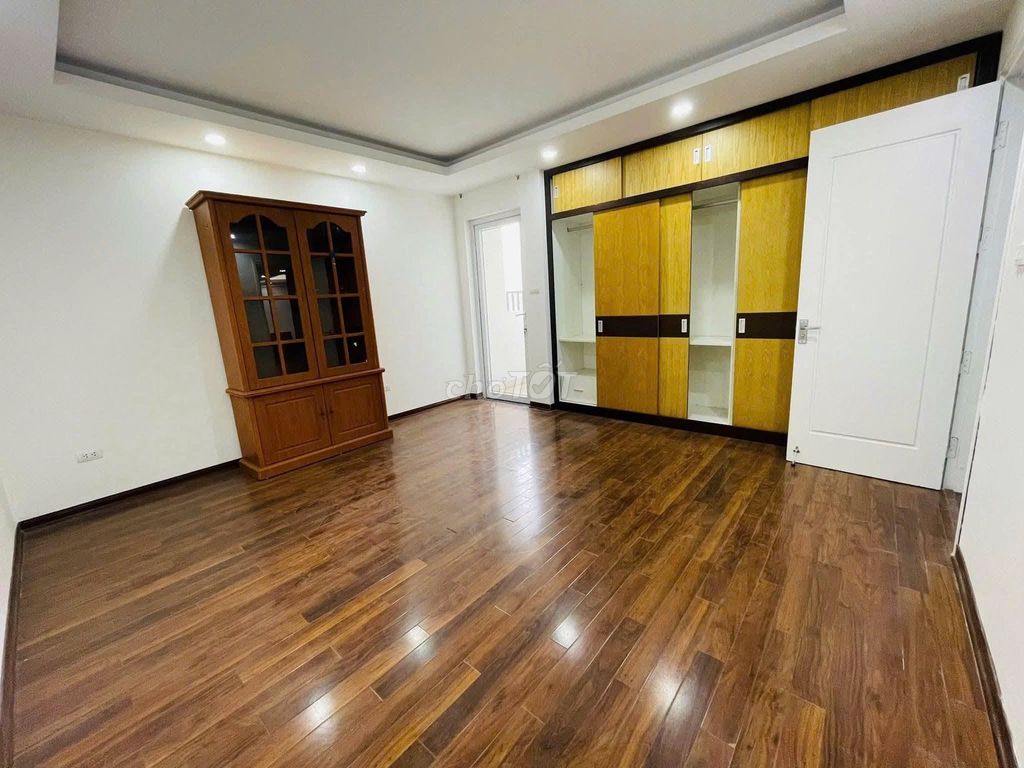 Rent two bedrooms 11 million in Saigon Town-Mag: 83 Thoại Ngọc Hầu,tp