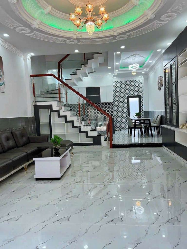 Rent Huỳnh Tấn Phát Hall, P. Tân Phú, District 7