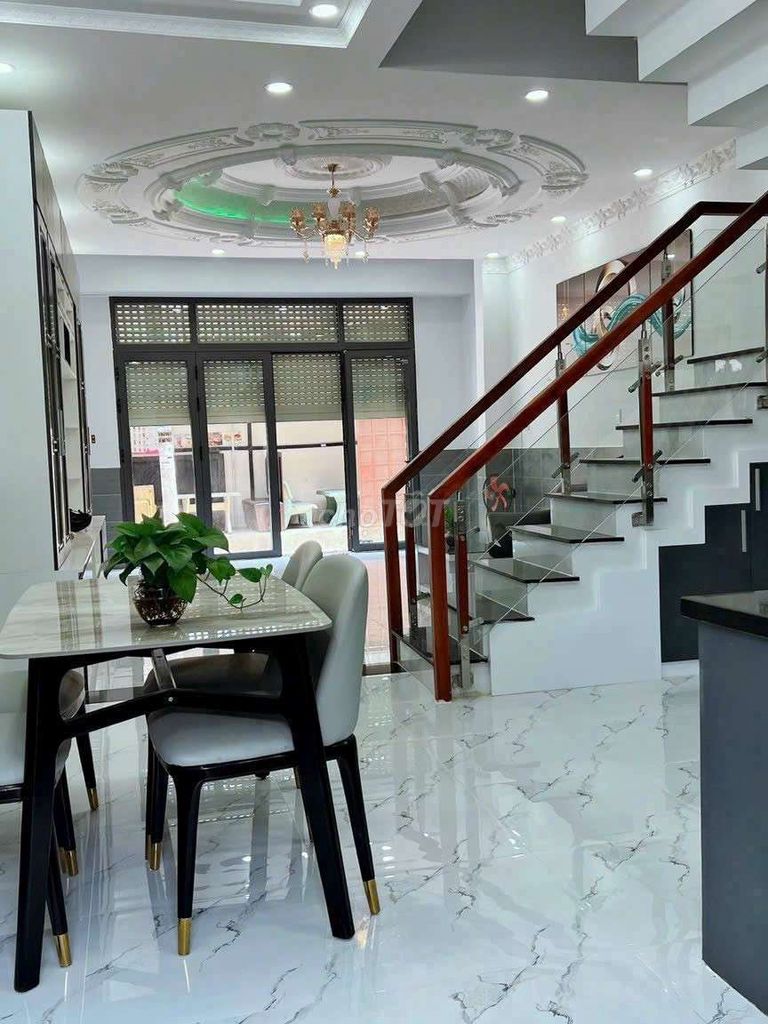 Rent Huỳnh Tấn Phát Hall, P. Tân Phú, District 7