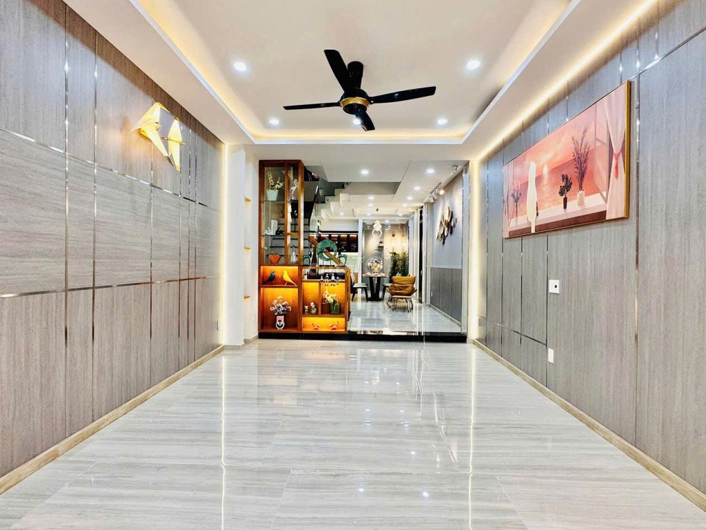 The Fullland 7 m-Phạm Văn Chiêu 4 x17 m 4 floors 6 room 6 toilets