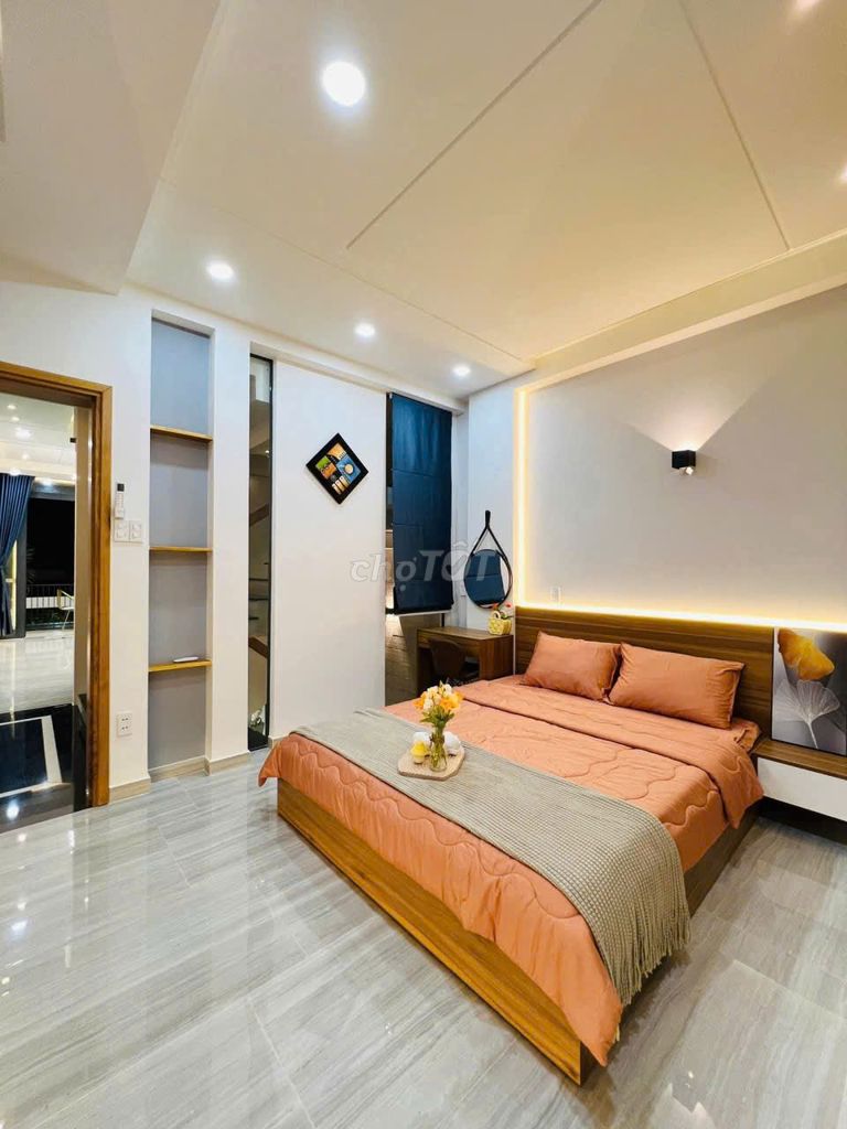 The Fullland 7 m-Phạm Văn Chiêu 4 x17 m 4 floors 6 room 6 toilets
