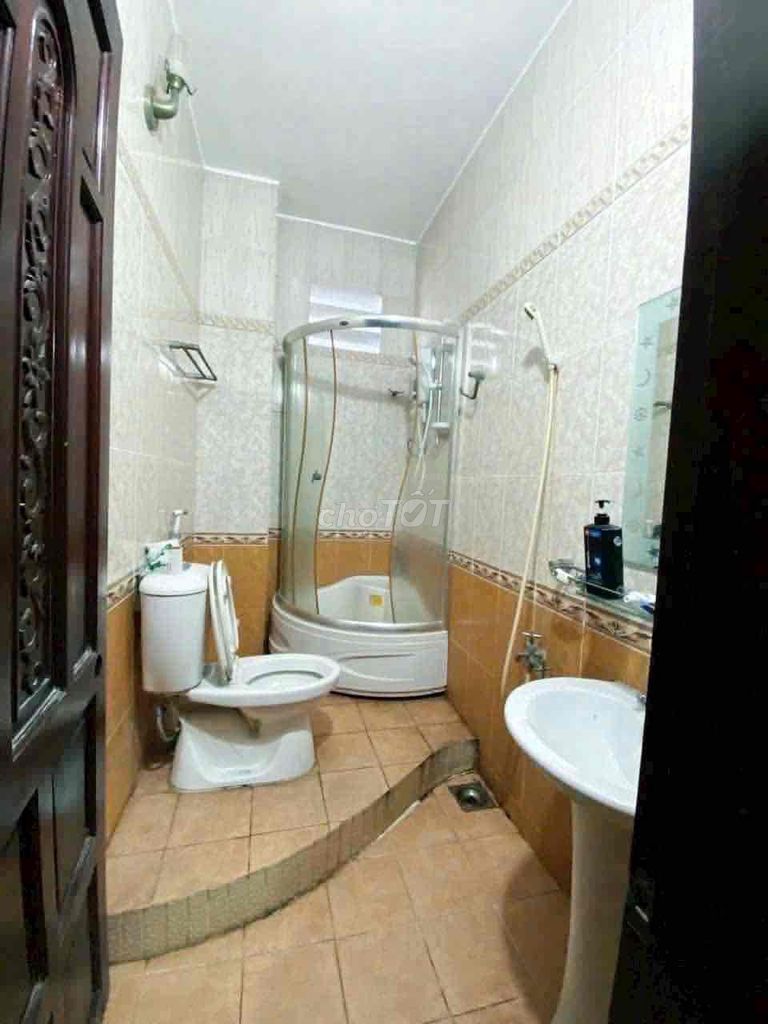 rent space: Five x28 fin interior, ten million.